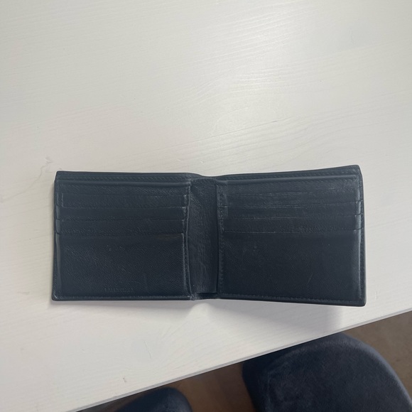 Beautiful Like New Balenciaga Wallet! - Picture 12 of 12